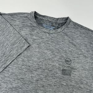 Vineyard‎ Vines American Flag Harbor Graphic Performance T-shirt Men’s Med Gray